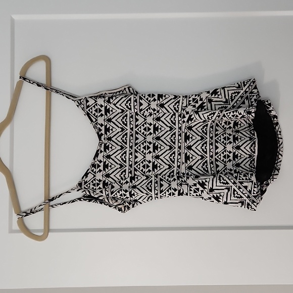 Tank top - Picture 1 of 4